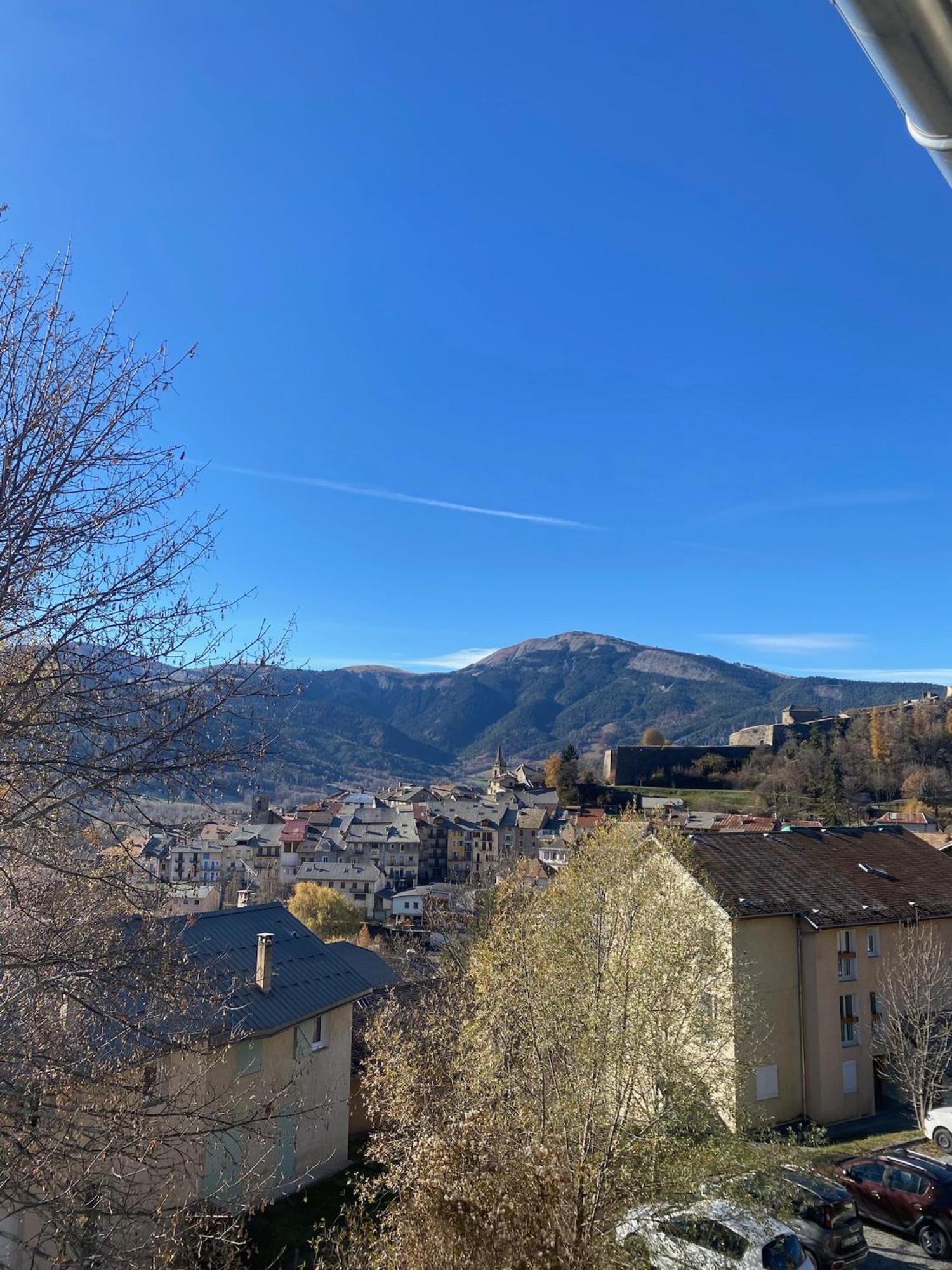 Appartement Au Coeur De Seyne Exteriör bild