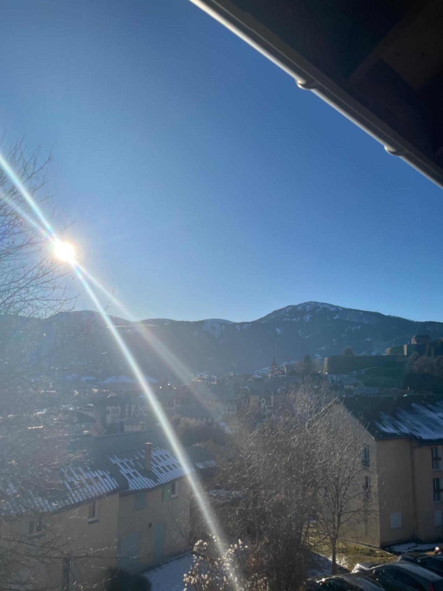 Appartement Au Coeur De Seyne Exteriör bild