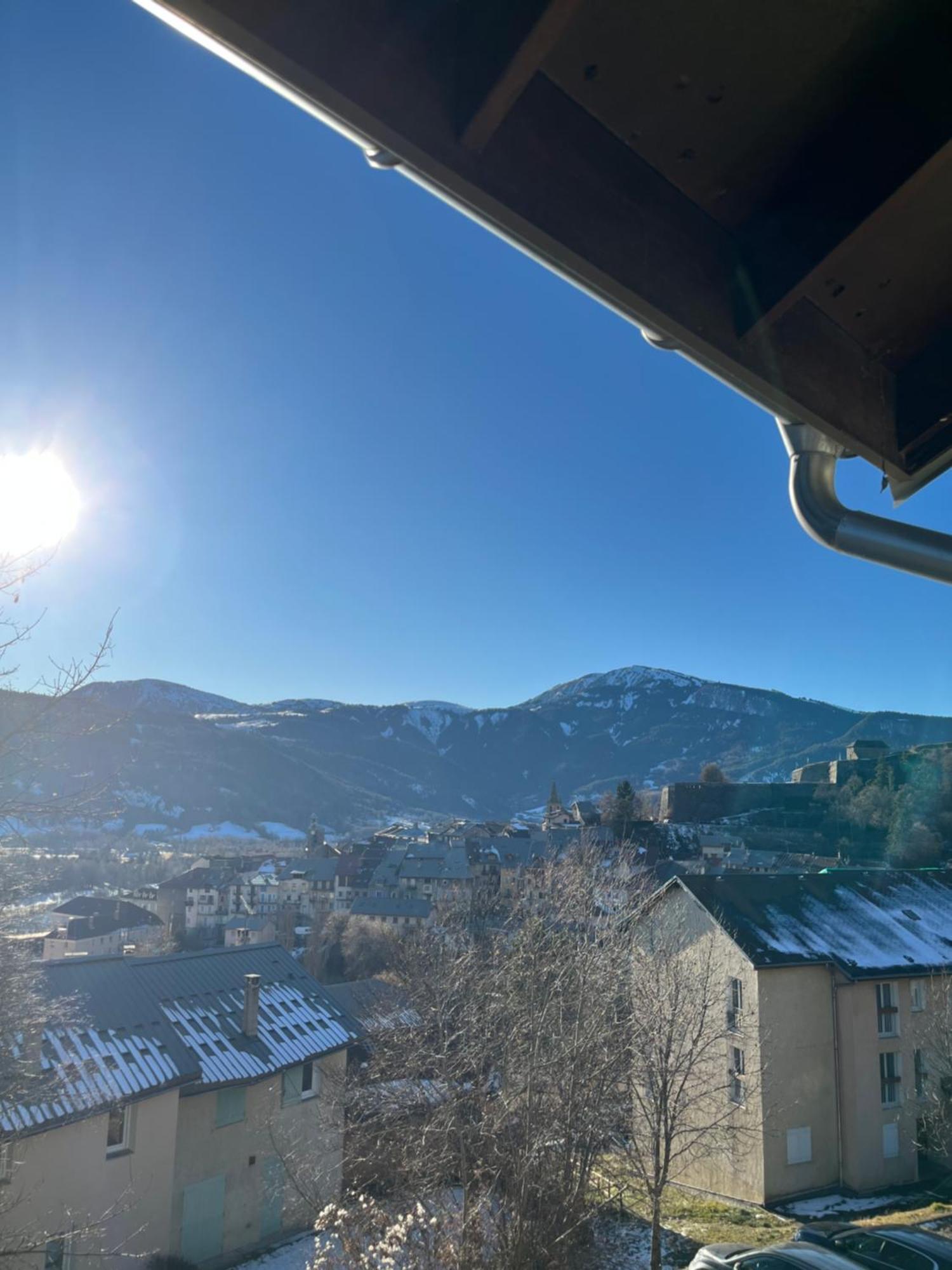 Appartement Au Coeur De Seyne Exteriör bild